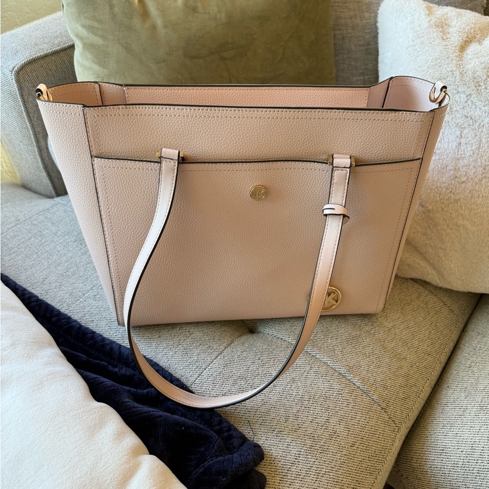 Michael Kors 3in1 Elegant Pink Tote Bag